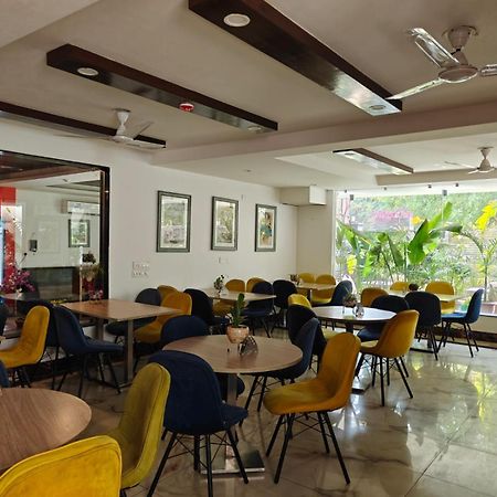Posh Residency Huda City Center 古尔冈 外观 照片