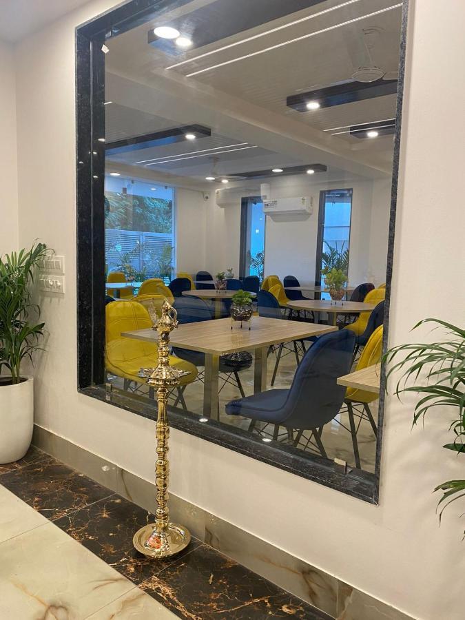 Posh Residency Huda City Center 古尔冈 外观 照片