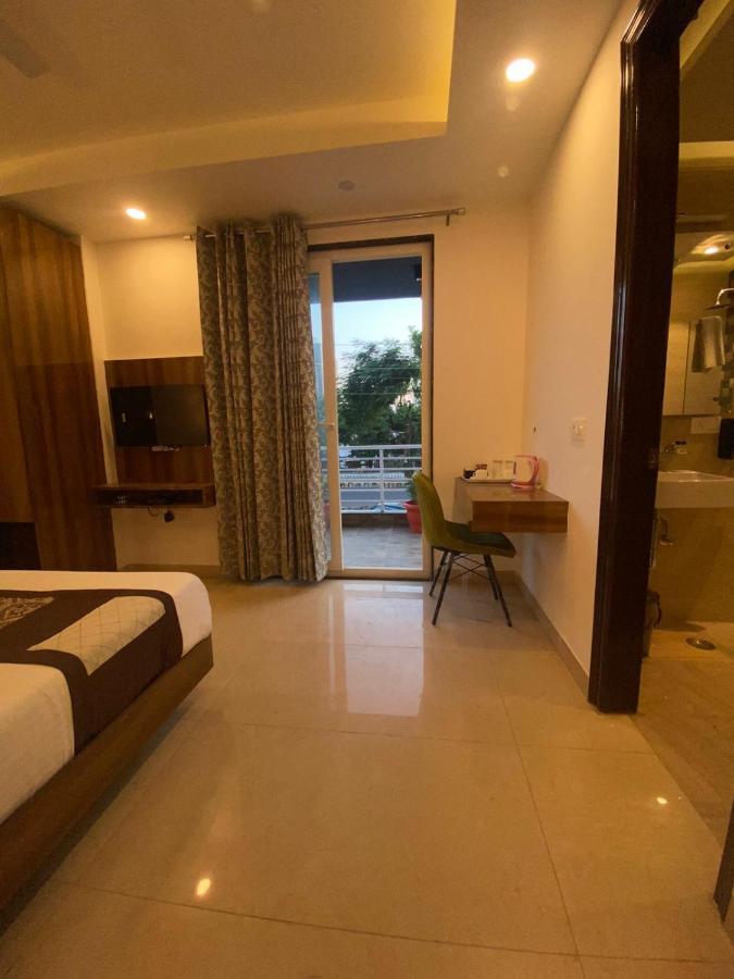 Posh Residency Huda City Center 古尔冈 外观 照片