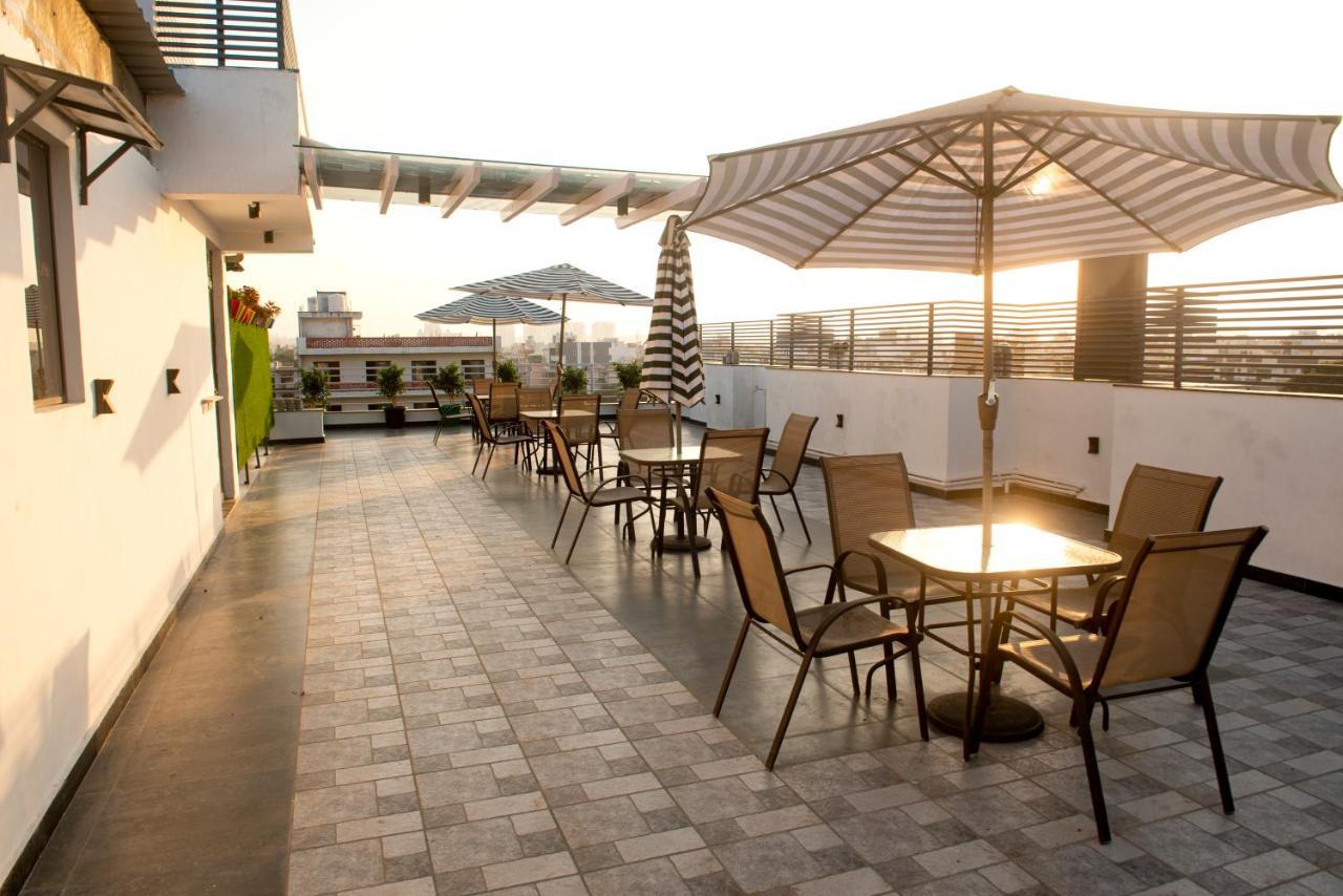 Posh Residency Huda City Center 古尔冈 外观 照片