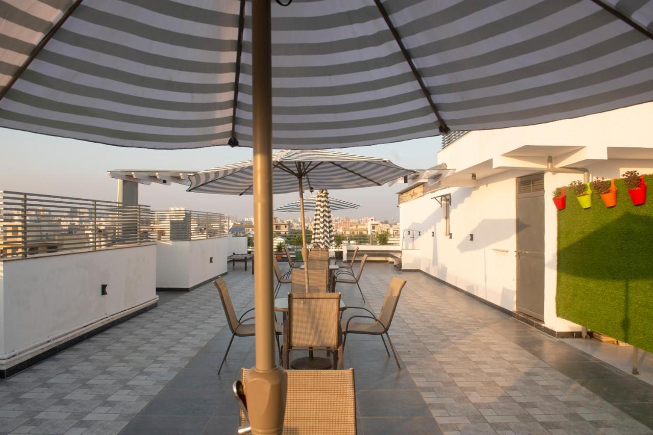 Posh Residency Huda City Center 古尔冈 外观 照片