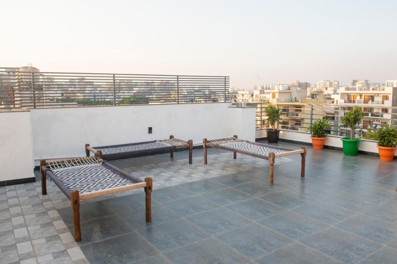 Posh Residency Huda City Center 古尔冈 外观 照片