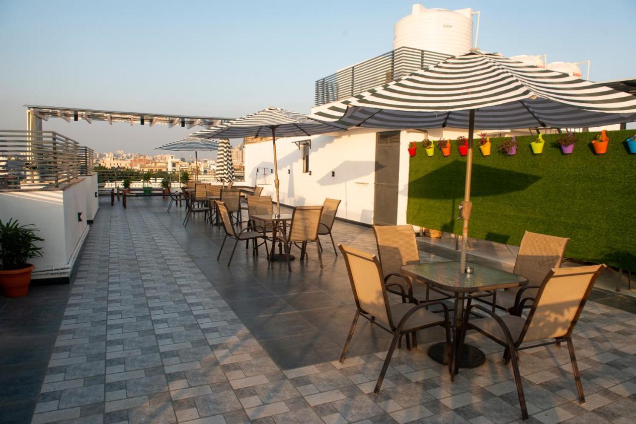 Posh Residency Huda City Center 古尔冈 外观 照片
