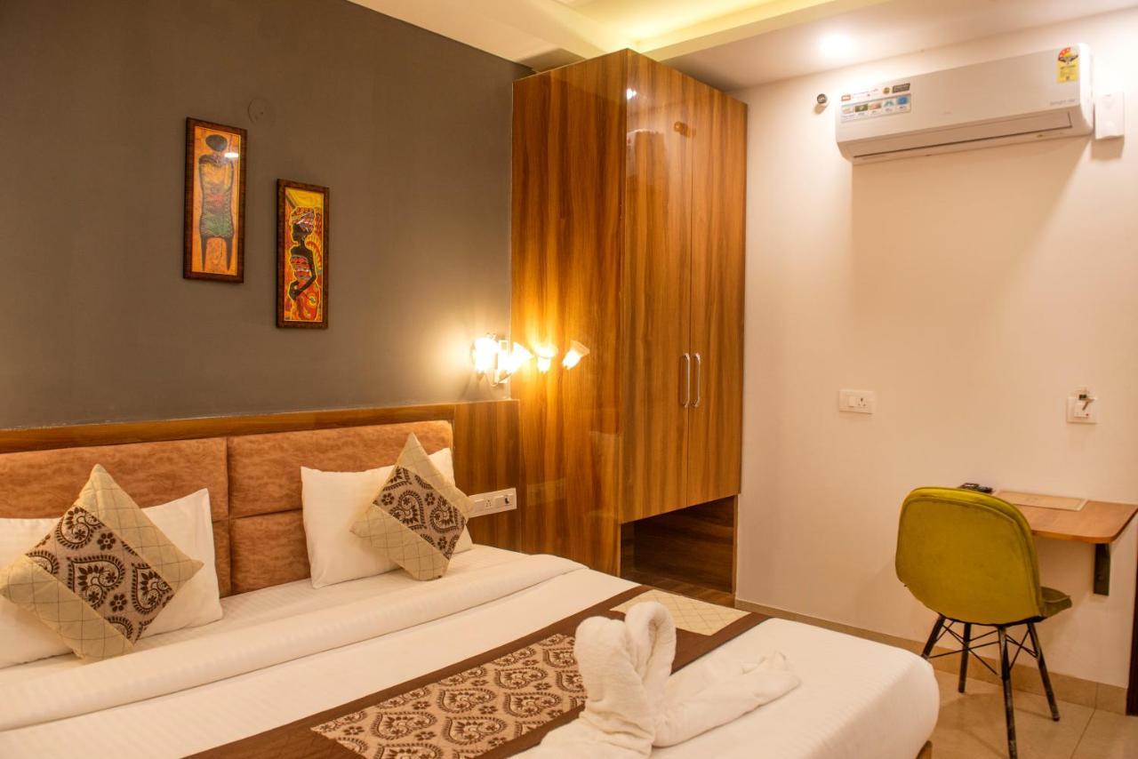 Posh Residency Huda City Center 古尔冈 外观 照片