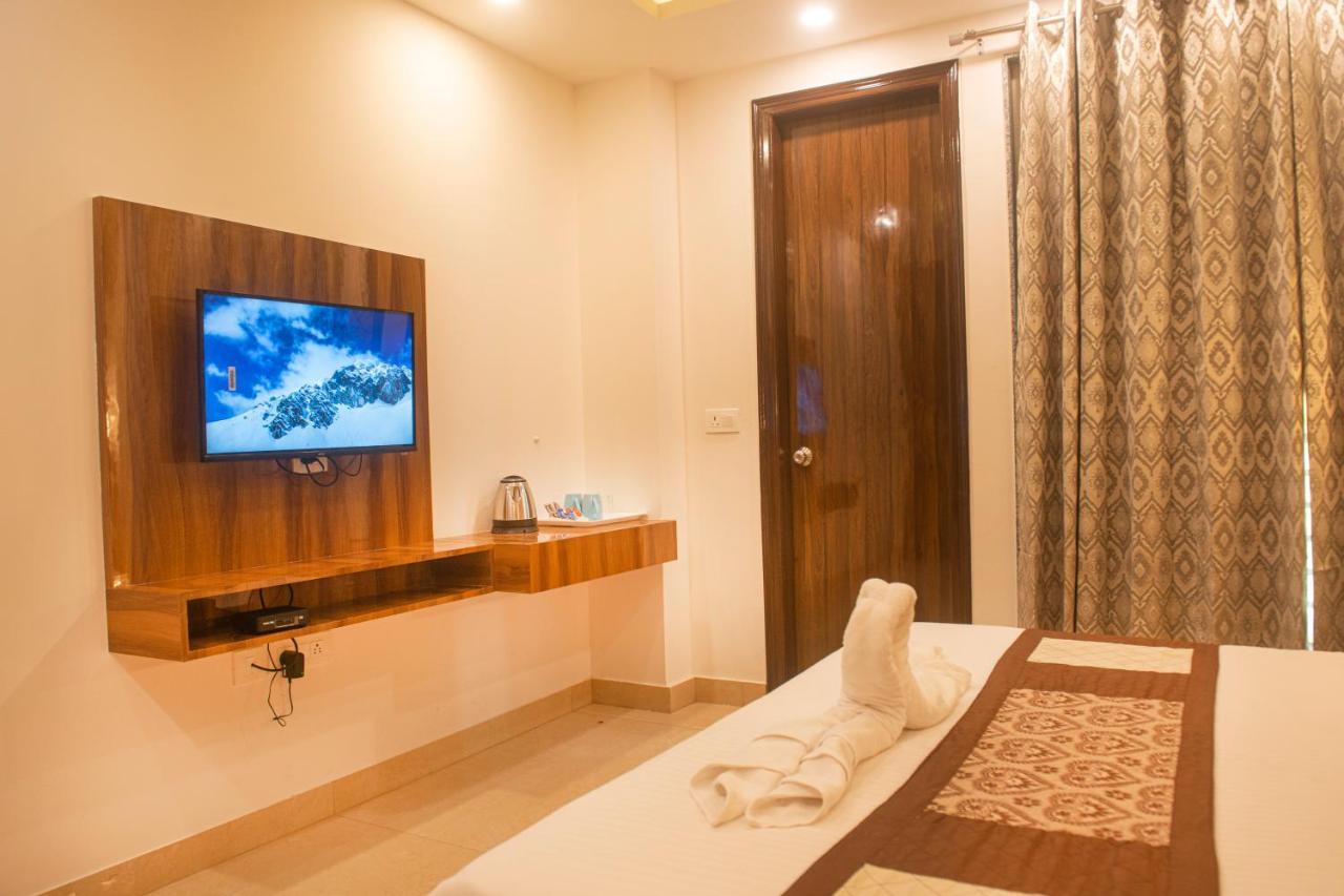Posh Residency Huda City Center 古尔冈 外观 照片