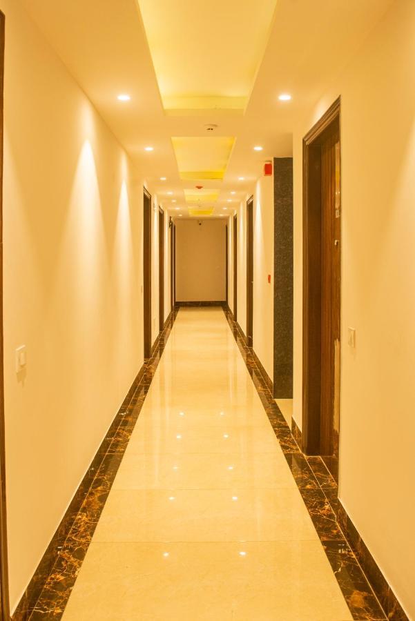 Posh Residency Huda City Center 古尔冈 外观 照片