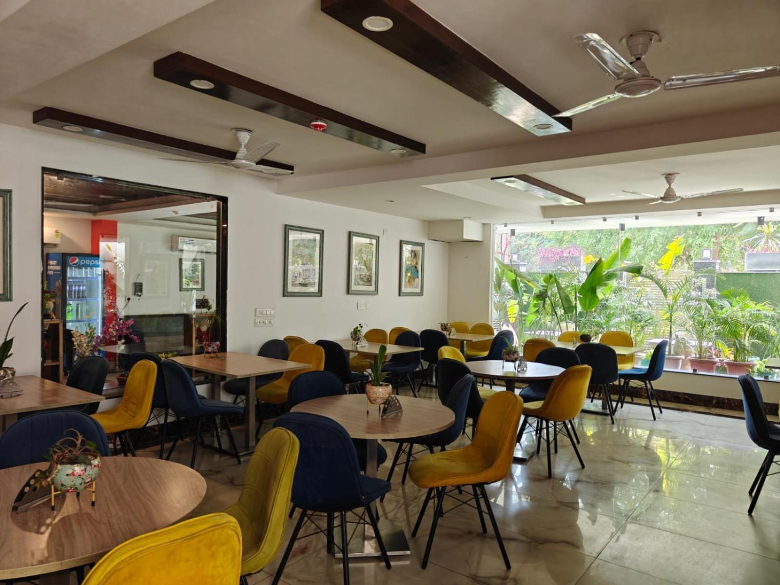 Posh Residency Huda City Center 古尔冈 外观 照片